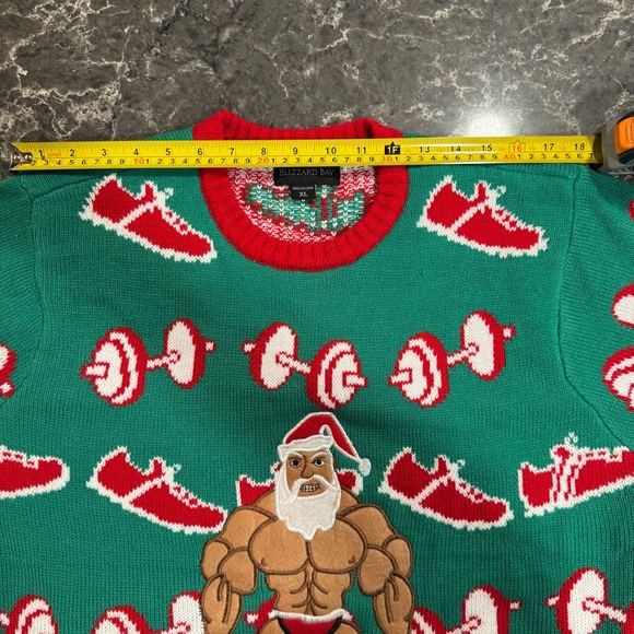 Ugly Christmas Sweater- Santa Gains (XL) - Picture 9 of 10